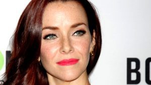 Morta di cancro a 45 anni l’attrice Annie Wersching