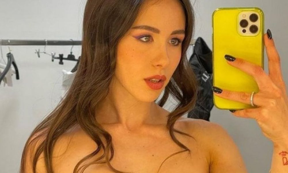 Macchina di famiglia per Aurora Ramazzotti: fiocco rosso sulla Audi
