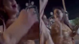 Perché Bad Bunny ha lanciato in mare il cellulare di una fan