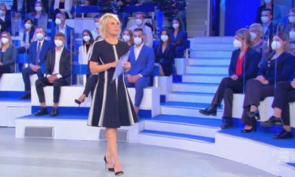 Sonia Bruganelli e Maria De Filippi simili: quando hanno indossato lo stesso vestito