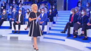 Sonia Bruganelli e Maria De Filippi simili: quando hanno indossato lo stesso vestito