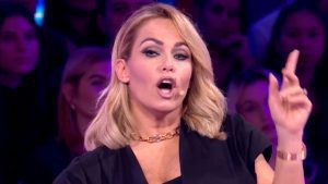 “La Bruganelli fa ridere”, lei replica: scontro social dopo il GF Vip