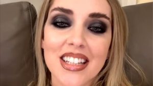 Chiara Ferragni al Festival di Sanremo in Dior e Schiaparelli