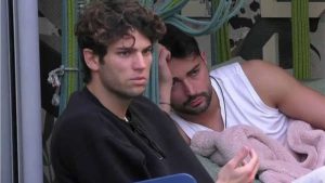 Urla fuori la Casa del GF Vip: “Andrea sono pazza di te”, è Clarissa Selassié