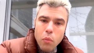 Fedez, scoppia la lite dopo il ricordo di Vialli: “Fate più schifo di me”