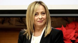 Giorgia Meloni è trendy: impazza il long bob, il suo taglio di capelli