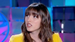 Giulia Stabile a Verissimo sul bullismo: “Insultata da compagni e insegnanti”