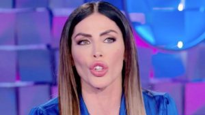 Guendalina Tavassi a Verissimo: “Ho sempre avuto una vita difficile”