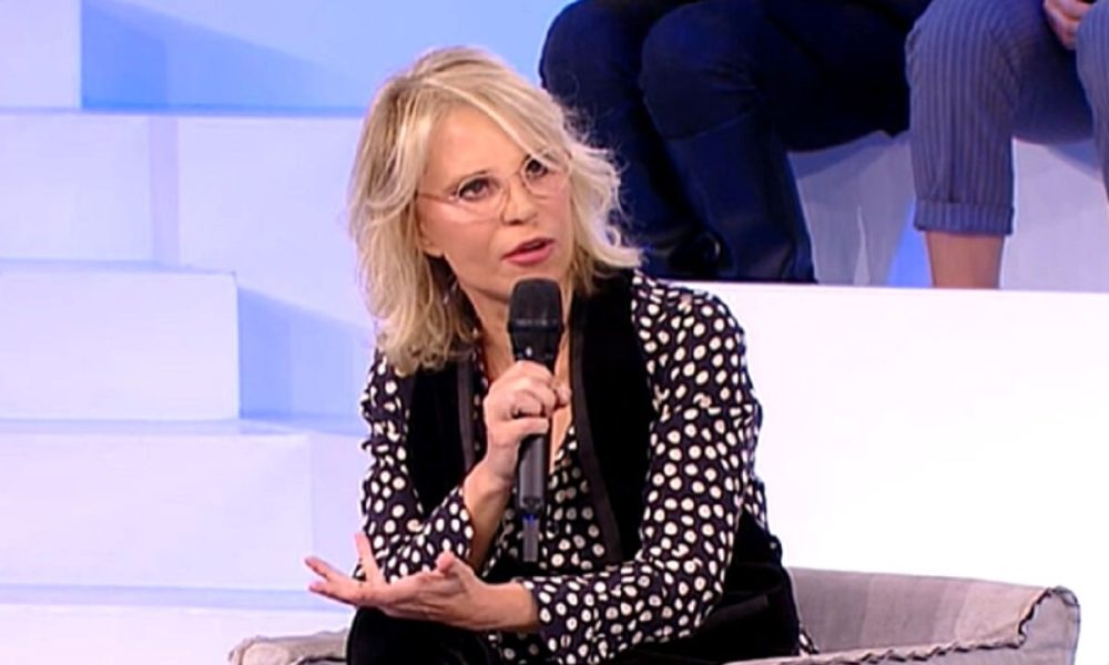 Luca Jurman, giallo su Amici: “Cantano in playback”