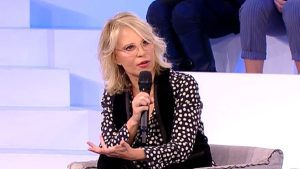 Luca Jurman, giallo su Amici: “Cantano in playback”
