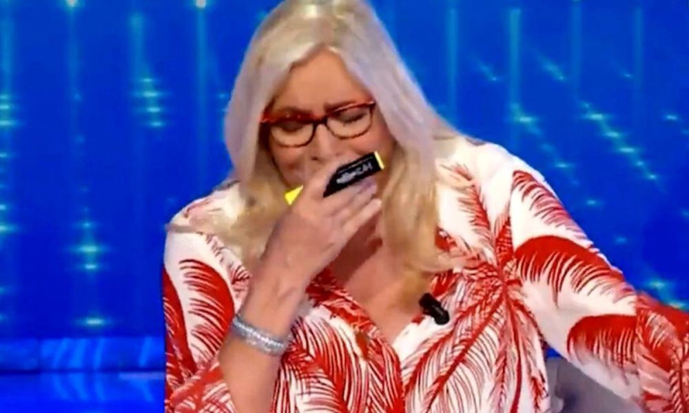 Mara Venier, lutto per la conduttrice: “Anche tu mi hai lasciata”