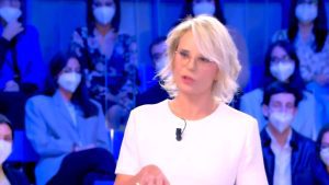 Agcom contro Forum e C’è Posta per Te: “Scorretta rappresentazione delle donne”