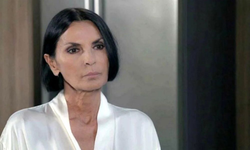 Un posto al sole, lutto nella soap: è morto il fratello di Nina Soldano