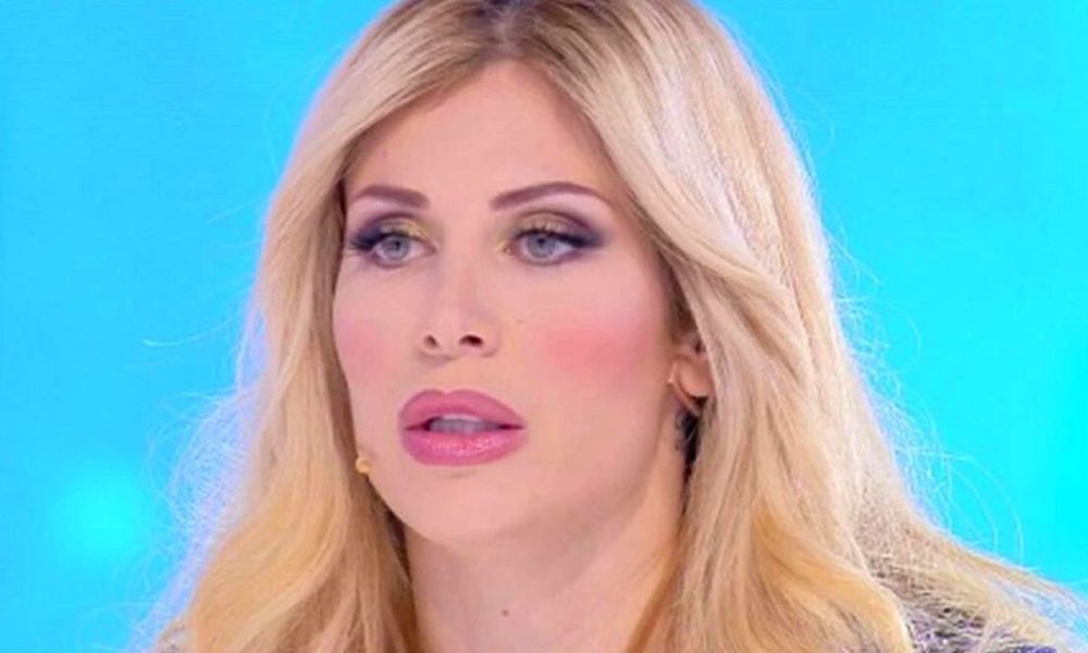 Paola Caruso dice la verità sul figlio? Le accuse dopo Verissimo