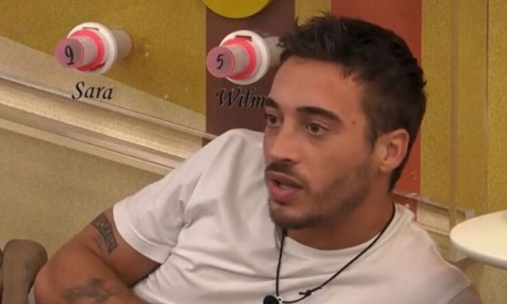 Antonino Spinalbese: “Spendo un sacco per i vestiti di mia figlia”