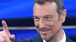 Amadeus rompe il silenzio su Zelensky: “Stiamo decidendo”