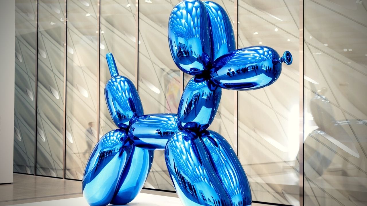 Disastro al museo: tocca una scultura di Jeff Koons e la distrugge, valeva 42mila dollari 41 Jeff Koons Baloon Dog