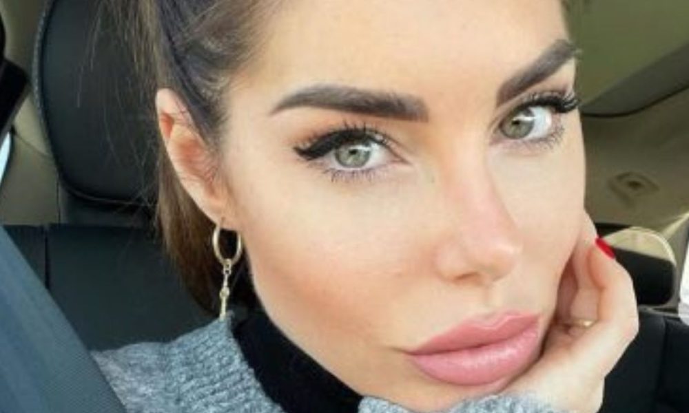 Bianca Atzei dopo il parto del figlio Noa: “Prima di tutto, donna”