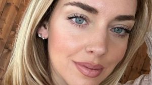 Chiara Ferragni: gita fuori porta con il suocero ma Fedez non c’è