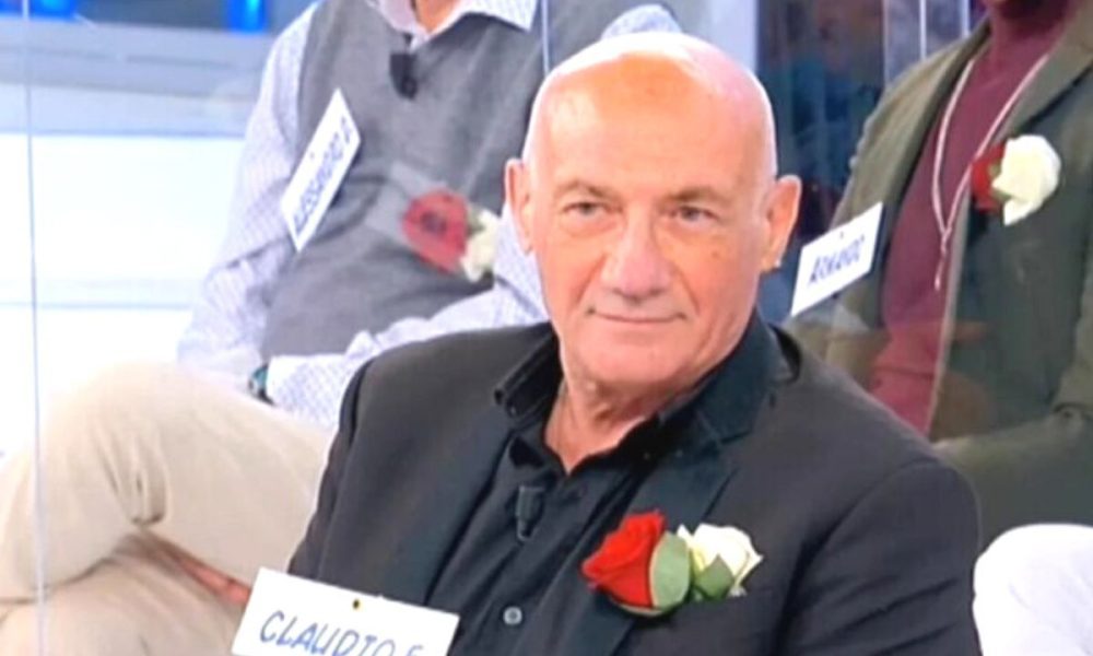 Uomini e Donne, Claudio lascia lo studio. La replica di Maria: “Non è una perdita grave”