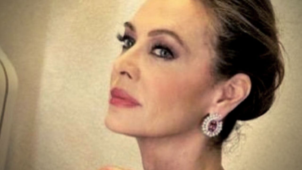Elena Sofia Ricci si gode la serenità ritrovata grazie a Gabriele: ecco come si sono conosciuti 41 Elena Sofia Ricci