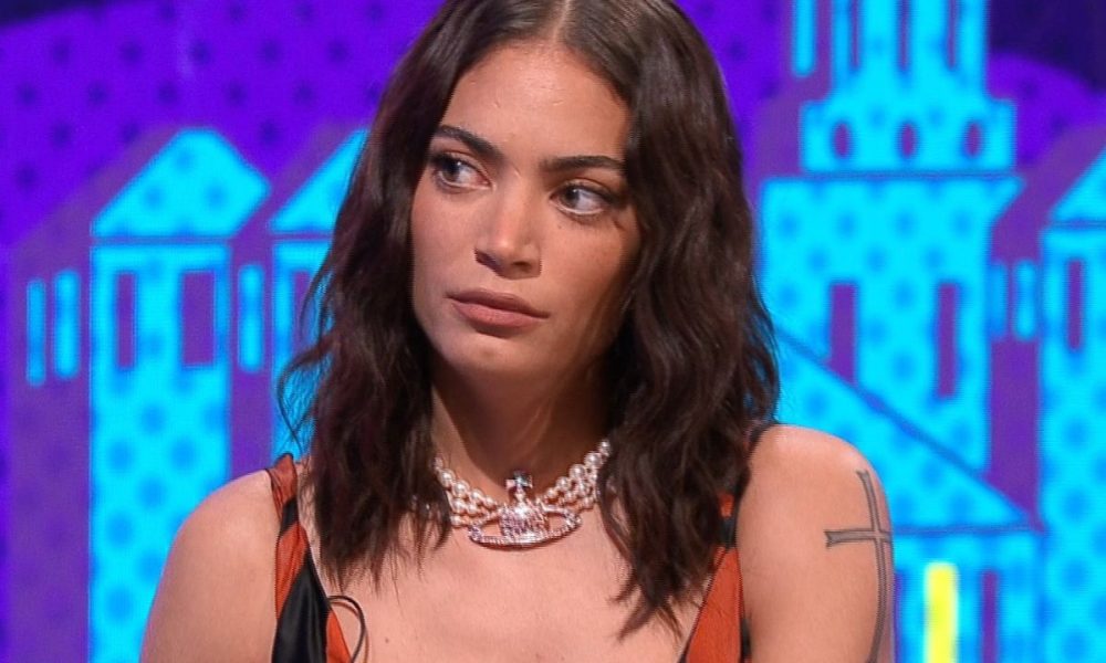 Elodie su Marracash: “É stata una relazione complessa”. Poi ammette: “Sono andata in terapia”