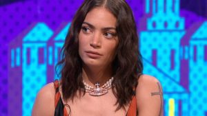 Elodie su Marracash: “É stata una relazione complessa”. Poi ammette: “Sono andata in terapia”