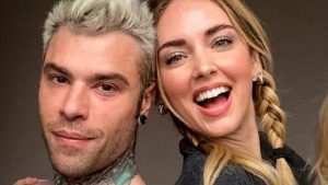 Chiara Ferragni e Fedez: un flashmob a Milano per la pace dei Ferragnez