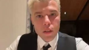 Rosa Chemical pazzo per i piedi di Chiara Ferragni: cos’ha chiesto a Fedez