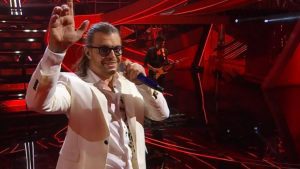 Grignani interrompe l’esibizione a Sanremo: il riferimento a Blanco