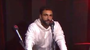 Mengoni, sfogo prima della finale di Sanremo: “Mi guardano tutti male”