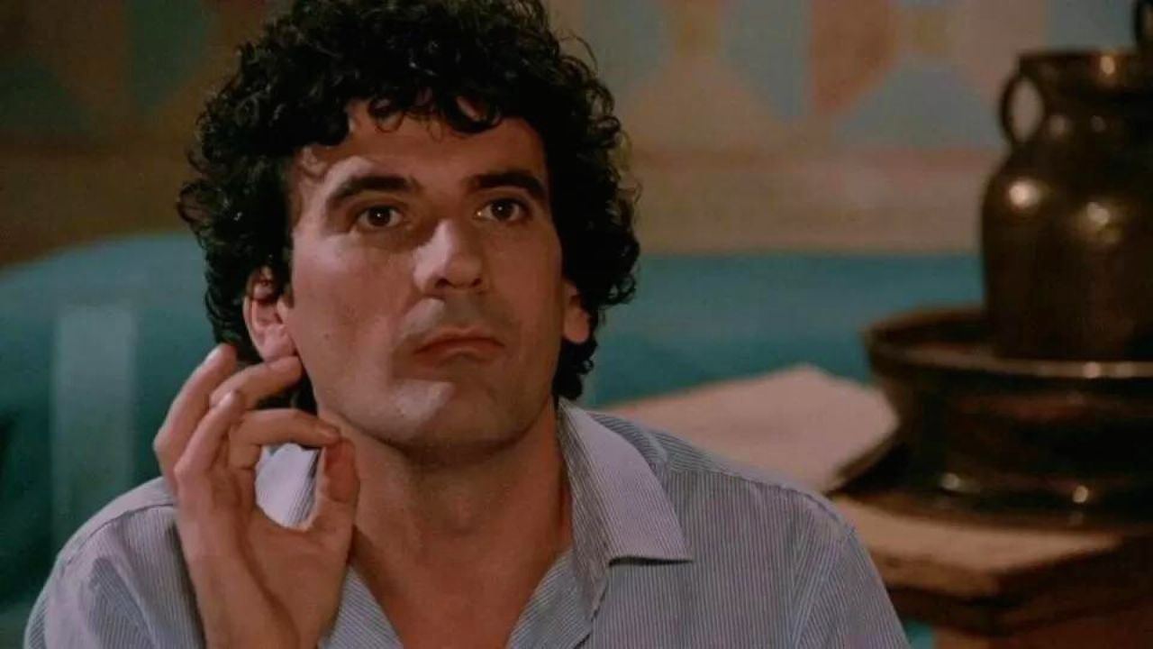 Massimo Troisi, il suo amore con Anna Pavignano: "Lui non voleva figli" 41 massimo troisi anna pavignano