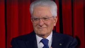 Sergio Mattarella, Ariston in piedi: la commozione del Presidente della Repubblica