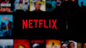 Netflix, stop agli account condivisi: cosa cambia da marzo 2023
