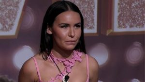 Vittoria Deganello attacca Nicole Murgia al GF Vip: “Mi ha invitato ad abortire”