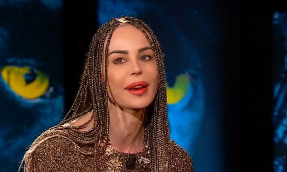 Nina Moric confessa: “Fabrizio Corona? Mai stata innamorata”