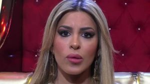 Oriana sgancia l’ennesima bomba: “Aveva il telefono”, caos al GF