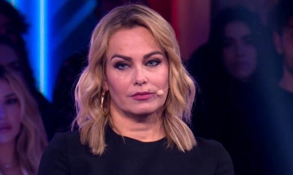 Sonia Bruganelli prepara l’addio: non sarà più opinionista al GF Vip