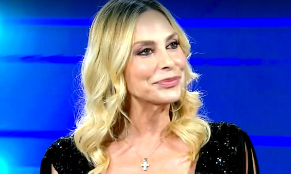 Stefania Orlando per la fine dell’amore con Gianlorenzi a Tale e Quale Sanremo