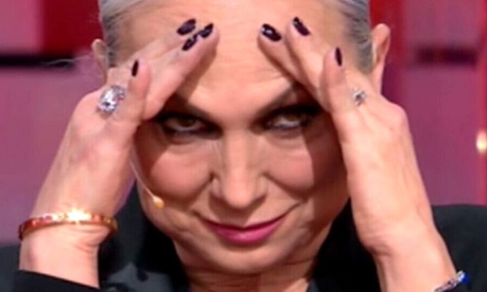Amici22, Maddalena pronta a sfidare la Celentano: “Lo farò davanti a lei”
