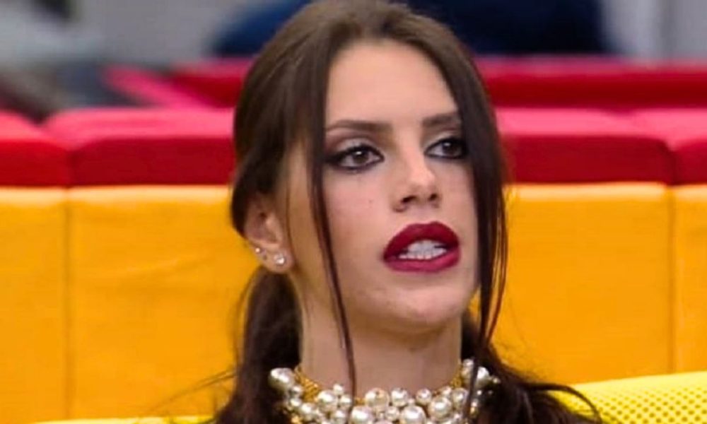 Wilma Goich fa a pezzi Antonella Fiordelisi e incolpa i suoi genitori: “Hanno gestito tutto”