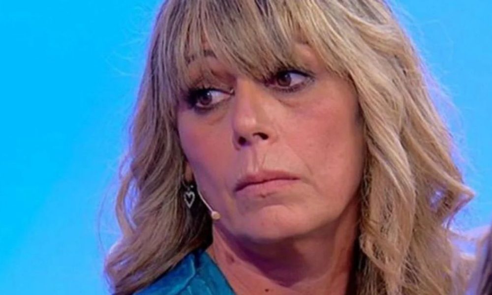 Tina Cipollari contro Aurora: “Sei penosa, metti zizzania”