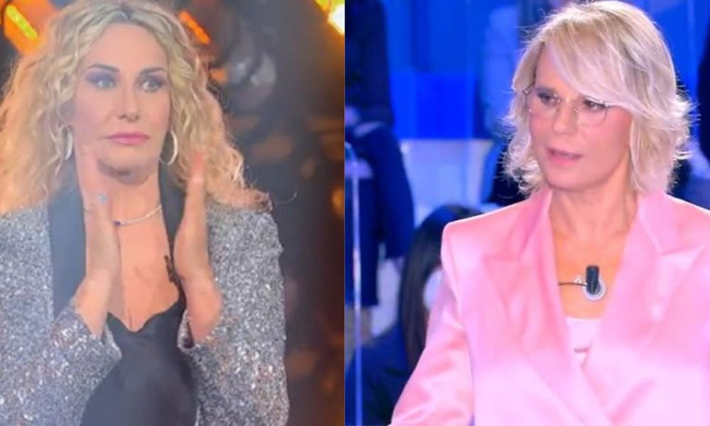 Ultima puntata C’è Posta per Te: gli ospiti schierati contro The Voice Kids