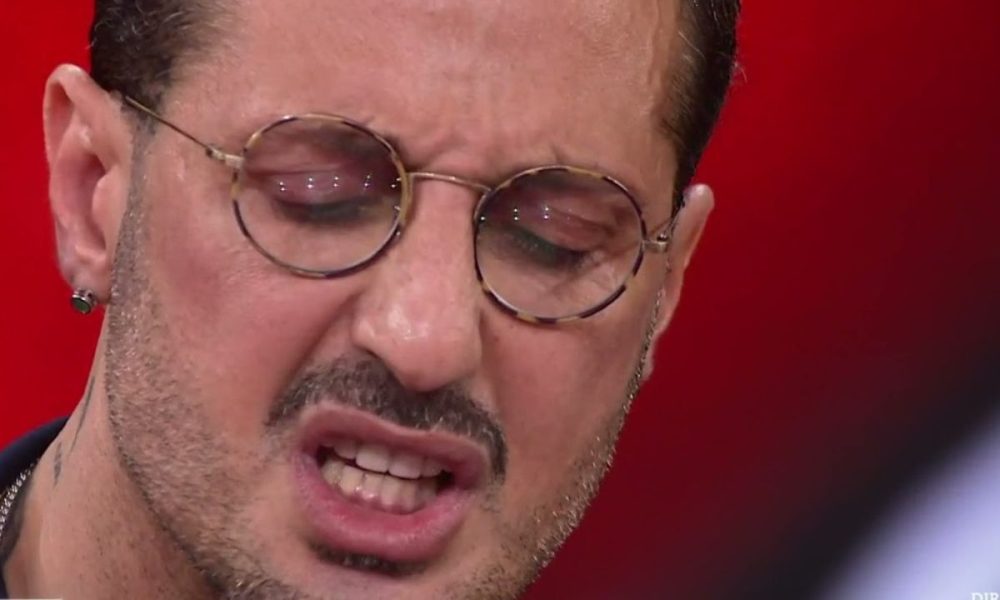 Fabrizio Corona, novità in amore: la storia con Sara Barbieri è finita