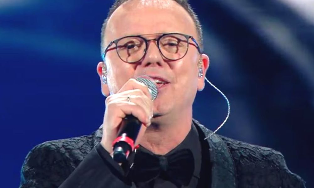 Gigi D’Alessio: sta arrivando un film sulla sua vita