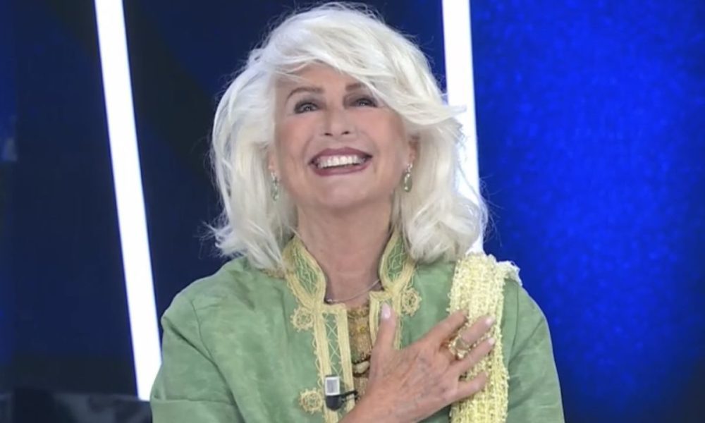 Loretta Goggi racconta Benedetta Primavera: “Voglio propormi per come sono oggi, al passo coi tempi”