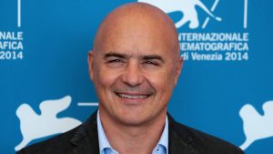 Luca Zingaretti, infortunio sulla neve: vacanze “zoppicanti”