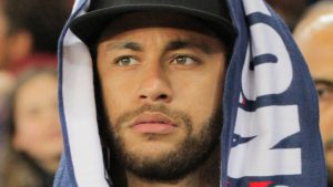 Neymar perde un milione di euro al casinò: la reazione del calciatore