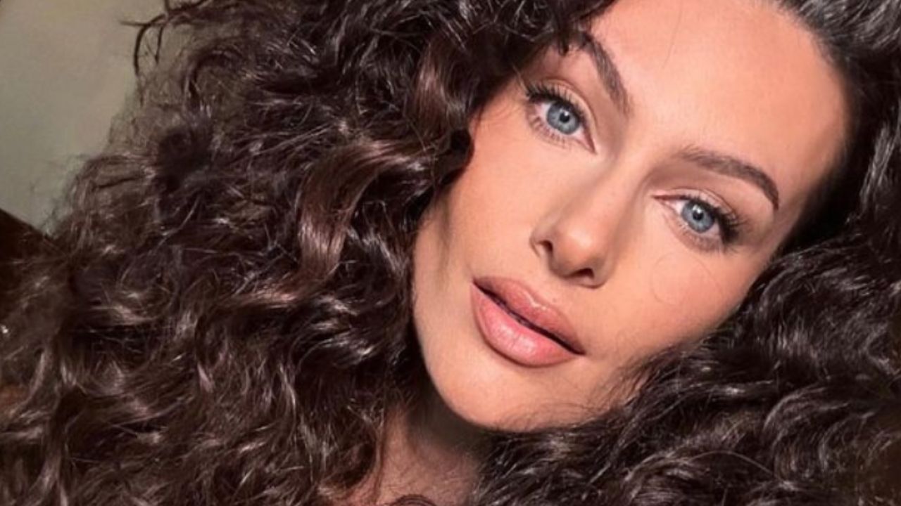 Paola Turani rimuove il follow ad una nota influencer: "Il suo gesto è pura pazzia" 41 Paola Turani