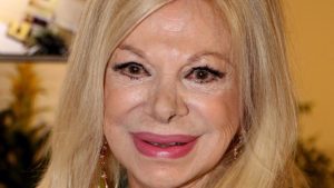 Sandra Milo: “Se la natura ha disposto così…”, il commento sul caso Ana Obregon madre a 68 anni